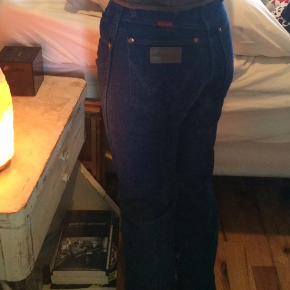 Vintage wrangler jeans! - Picture 3 of 4