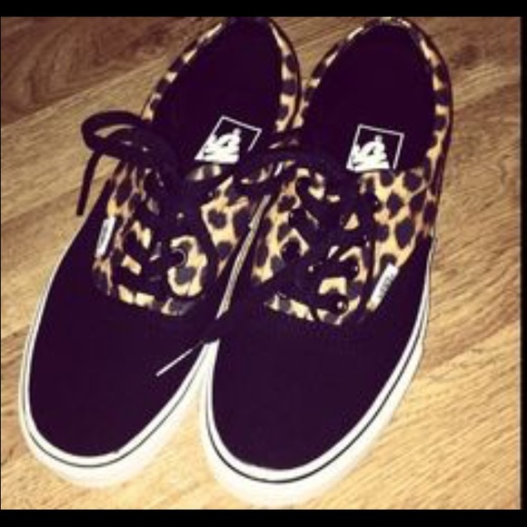 RARE Vans: 5 in men but 6.5 in women