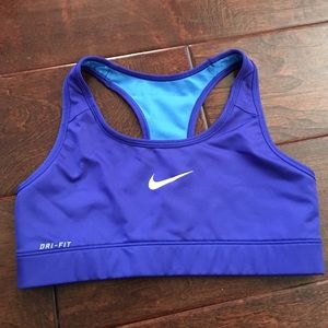 NIKE sports bra