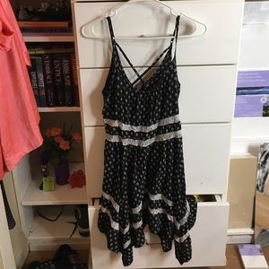 Staggered mid length flowy dress