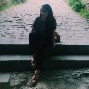 Meet your Posher, Hanan