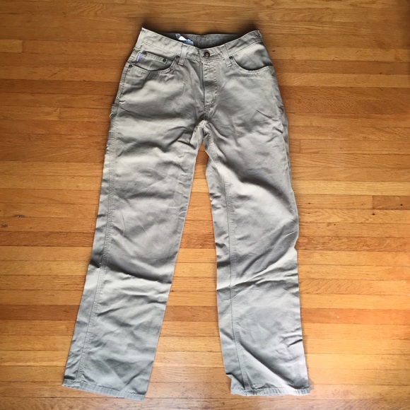 Carhartt Women's work pants with 7 pockets