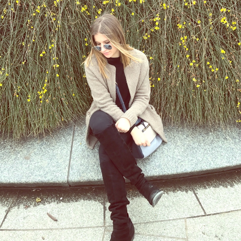 Meet your Posher, Devin