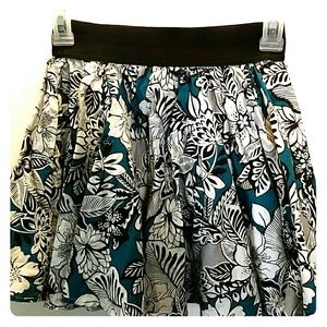 Flower print skirt
