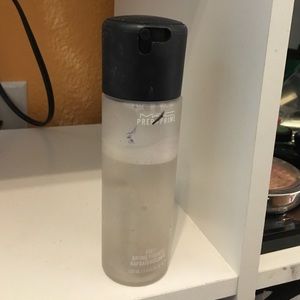 MAC prep and prime setting spray