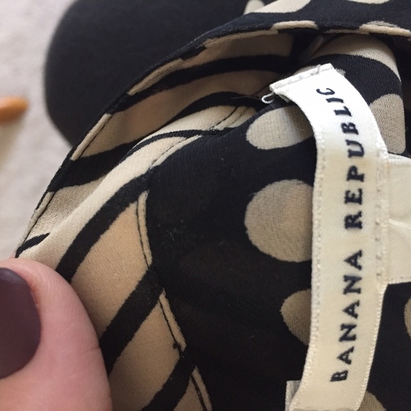 SOLD.Banana Republic mixed polka-dot print size xs - Picture 4 of 4