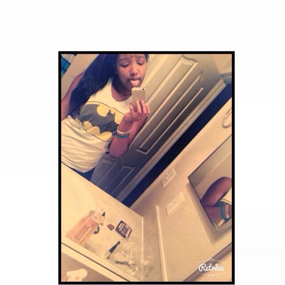 Meet your Posher, Kayla