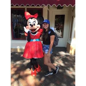 Meet your Posher, Jasmine