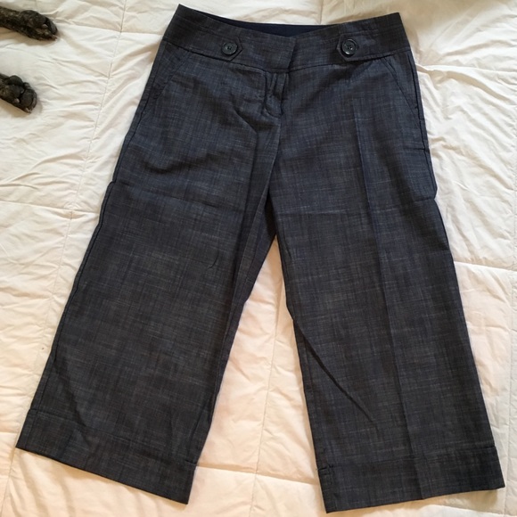 New Express Capri pants