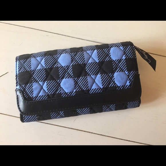Flash Sale! Vera Bradley Large Trifold Wallet