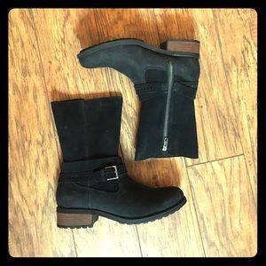 Ugg King Booties, never been worn. size 9.5