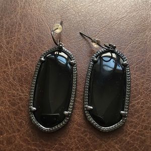 Black Kendra Scott Elle earrings