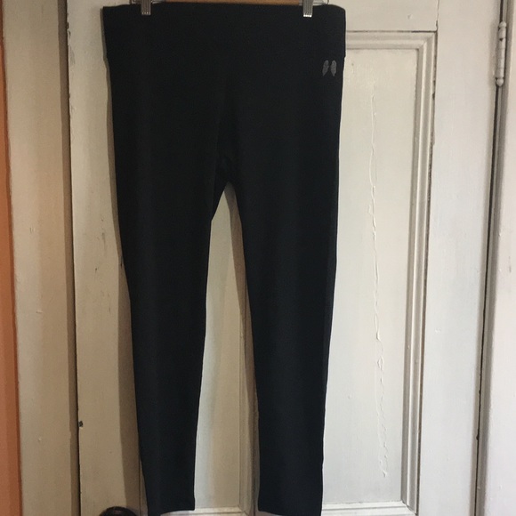 Black Vs leggings NWOT