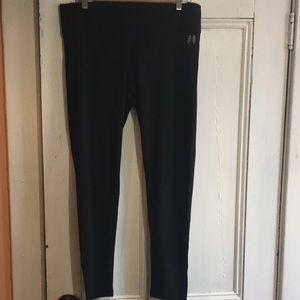 Black Vs leggings NWOT