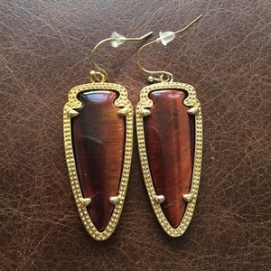 Brown sky kendra Scott earrings