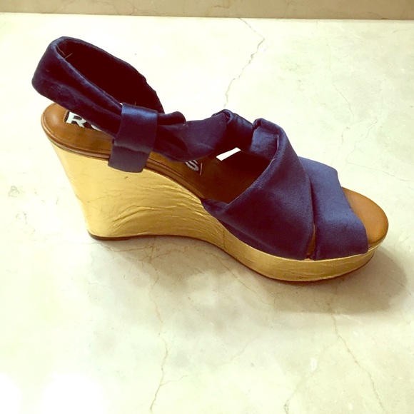 Regal Velvet Rochas