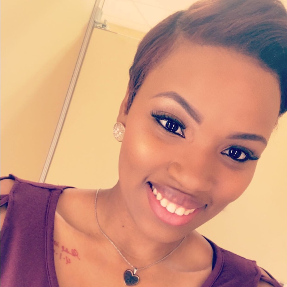 Meet your Posher, Chrisshonda