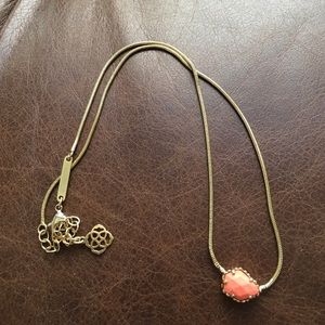 Coral kendra Scott necklace