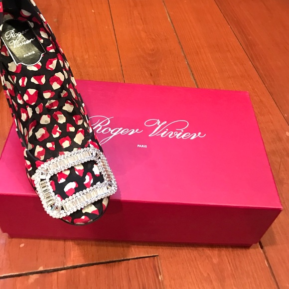 Roger Vivier printed pumps