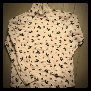 Mistletoe holiday turtleneck 🌲