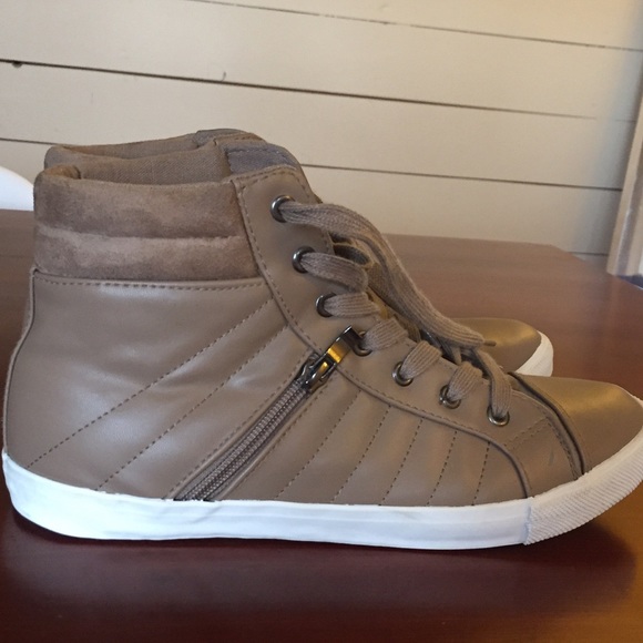 High top tennis shoes