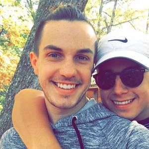 Meet your Posher, Cody