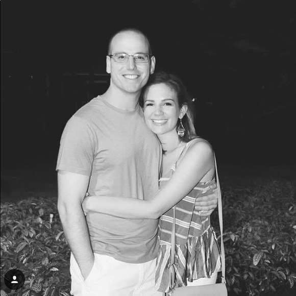 Meet your Posher, Courtney - Picture 3 of 7