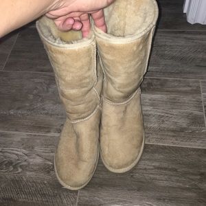 UGG boots women's 7 tan