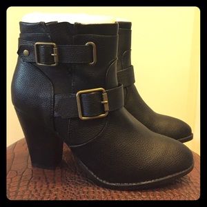 New never worn black ankle boots