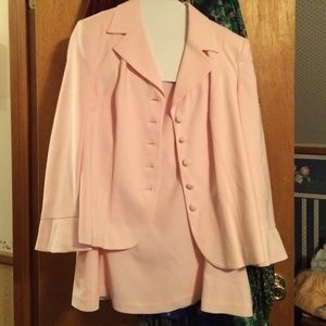 18WP Liz Baker pink skirt suit