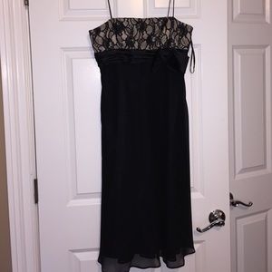 Jones wear strapless lace black dress! Size 6!