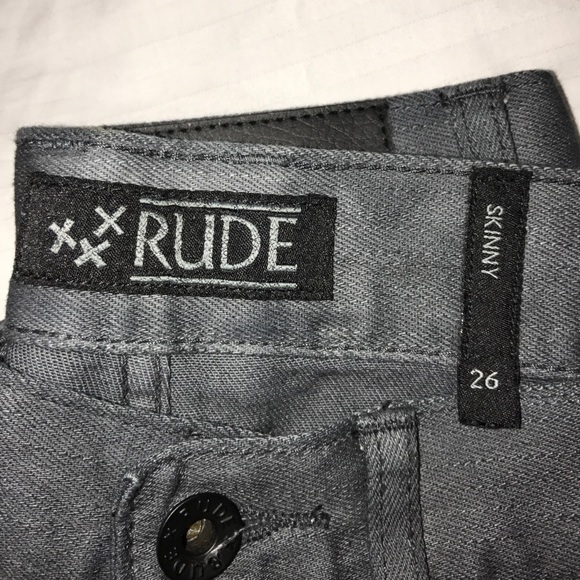 Gray skinny shorts - Picture 2 of 3