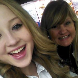 Meet your Posher, Debbie