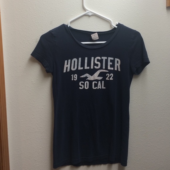 Hollister top