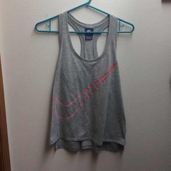 Nike workout top