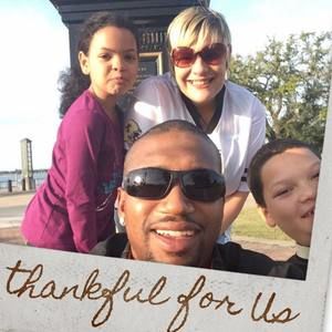 Meet your Posher, Santrella