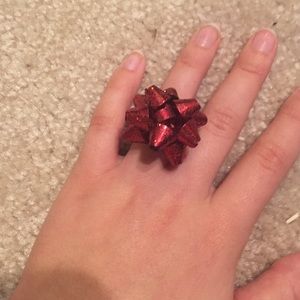 Present bow ring