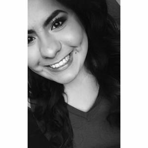 Meet your Posher, Alejandra