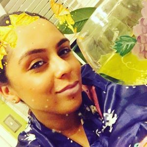 Meet your Posher, Elizabeth