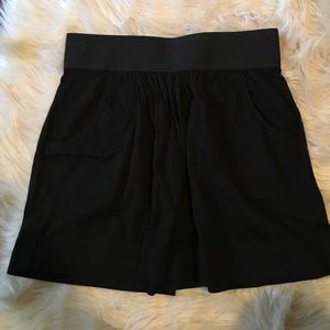 Express black skorts