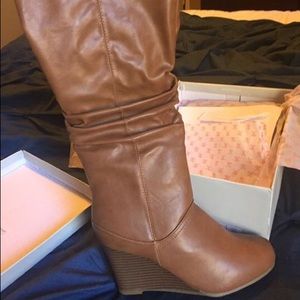 Slouch knee wedge boots, chestnut, 9, brand new