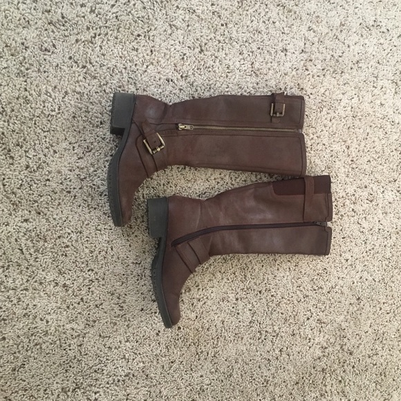 Size 7.5 M Bare Trap Brown Boots