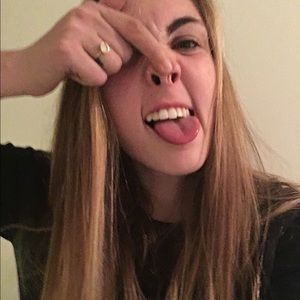 Meet your Posher, Emma