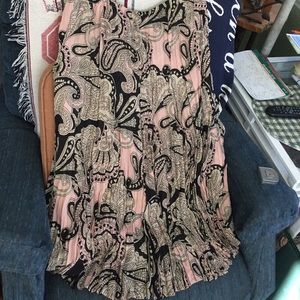 Pleated ❤️ Paisley ❤️ Pale Pink ❤️ Skirt