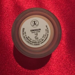 ABH concealer in shade 1.0