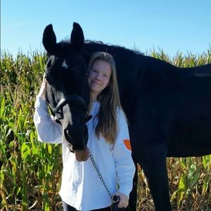 Meet your Posher, Alyssa