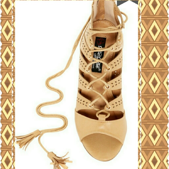 TAN TIE UP OPEN TOE BOOTIE SANDAL - Picture 3 of 4