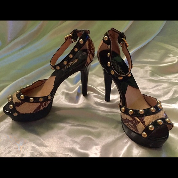 🌟Michael Kors Snakeskin Sandals