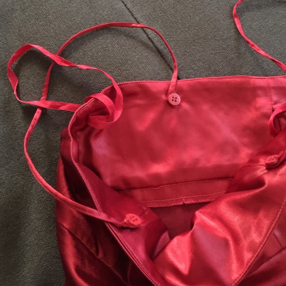 GUESS little red top - Picture 2 of 4