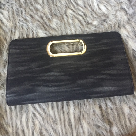 Beautiful clutch 👛